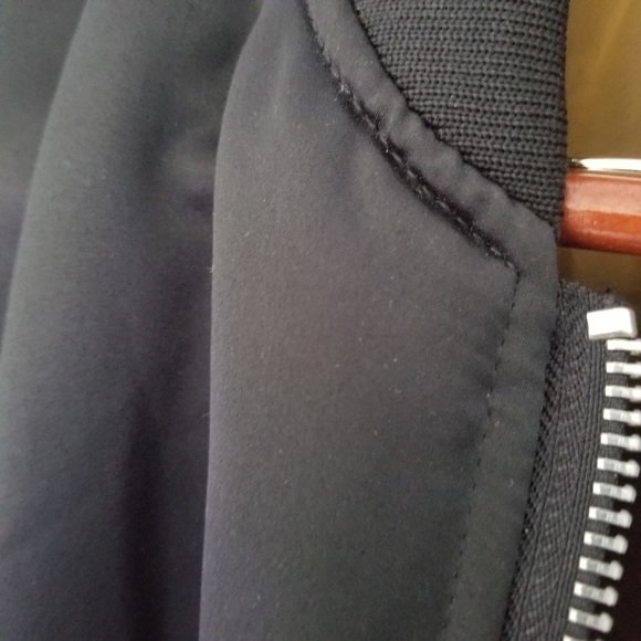 Reversible 2 in 1 Black & Gold Satin Bomber Jacket - Picture 6 of 8